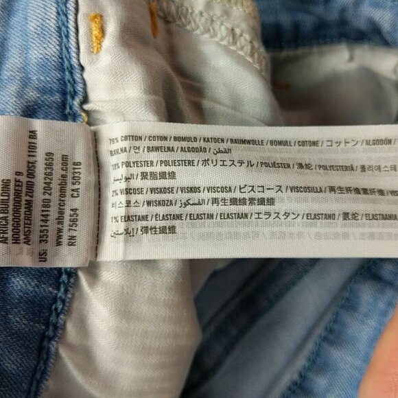Hollister Low Rise Super Skinny Jeans Size 3R Light Wash - Picture 7 of 11